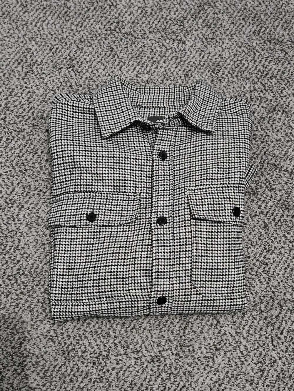 Sale: H&M Men's Houndstooth Shacket - Large - Picture 9 of 9